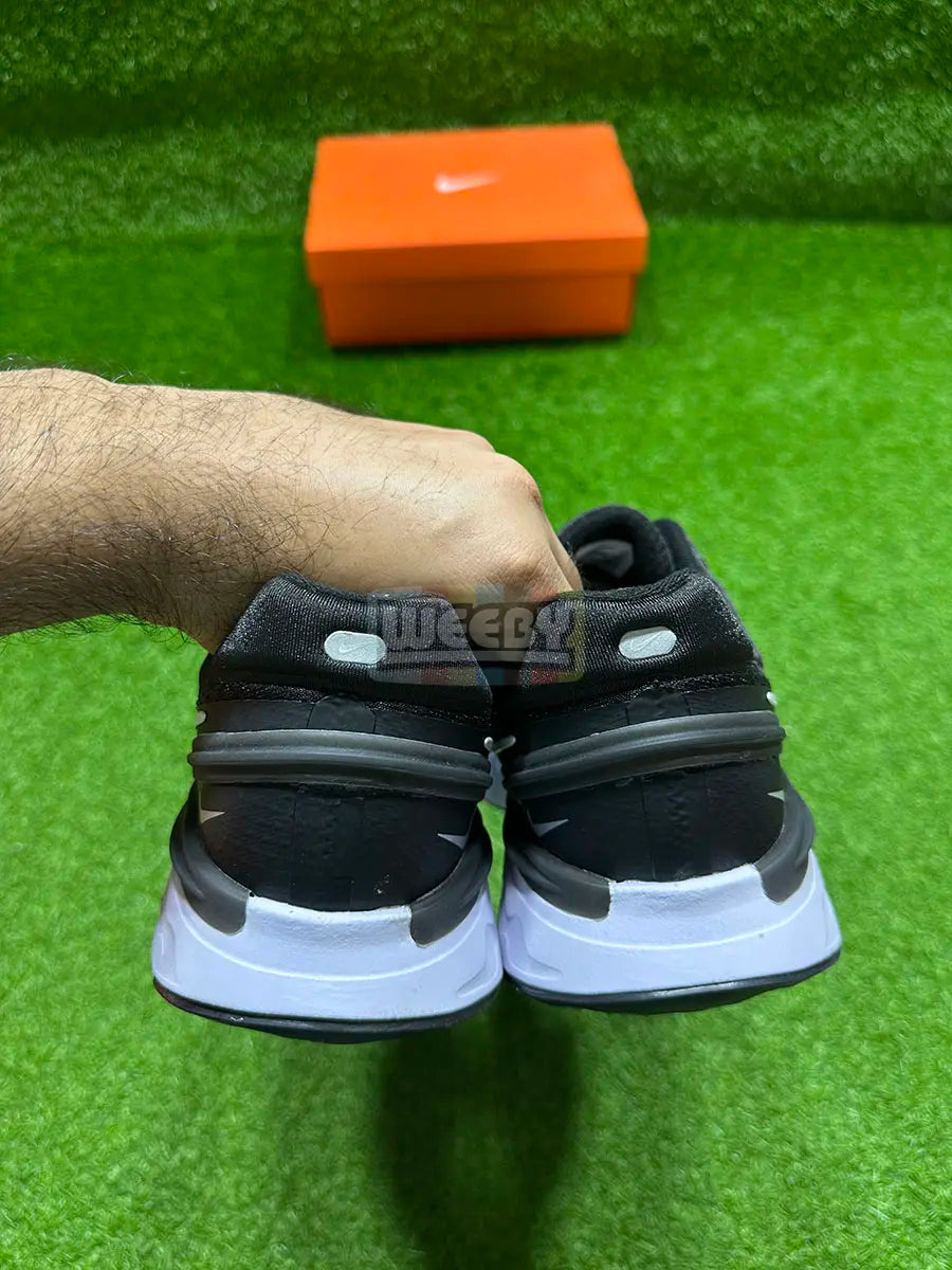 React Miler 3 (Blk/W) - Image 8